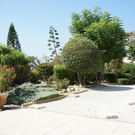 Oceana - With Private Pool And Gardens Peyia