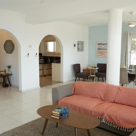 Villa Oceana - With Private Pool&gardens Peyia