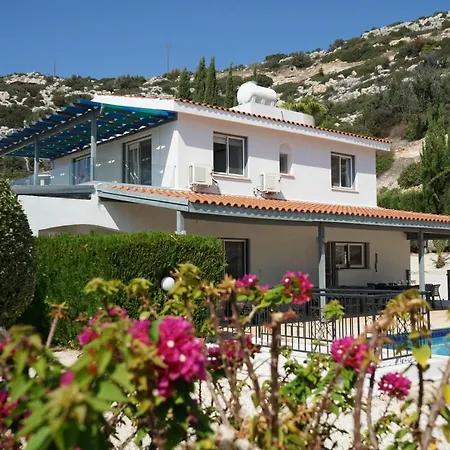 Villa Oceana - With Private Pool And Gardens