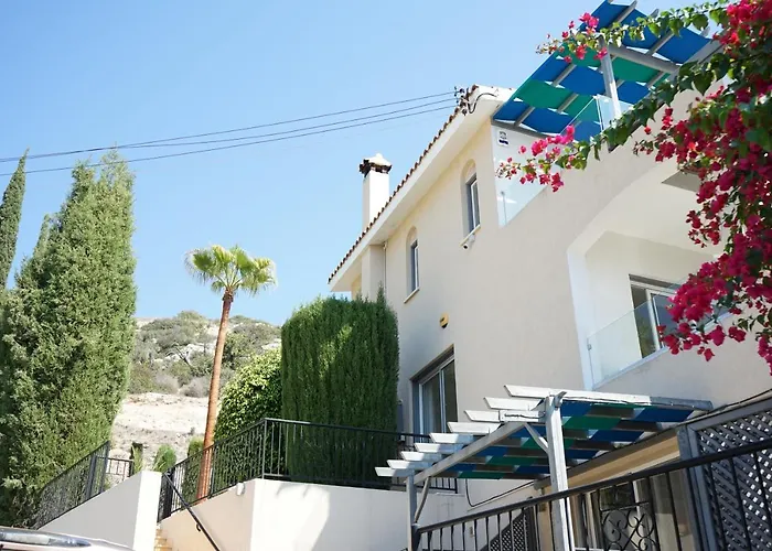 Oceana - With Private Pool&gardens