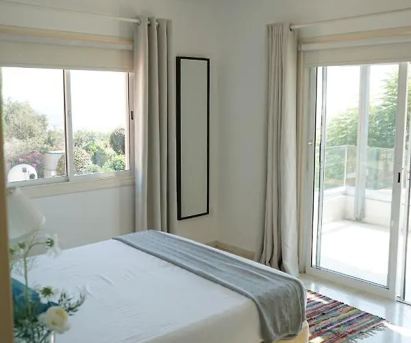 Oceana - With Private Pool And Gardens *