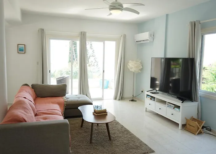 Villa Oceana - With Private Pool And Gardens