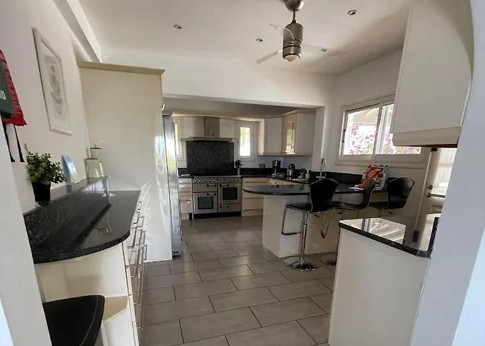 Willa Oceana - With Private Pool And Gardens *