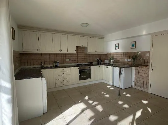 Oceana - With Private Pool&gardens