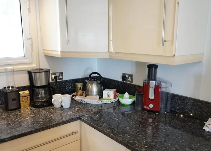 Oceana - With Private Pool And Gardens Willa *