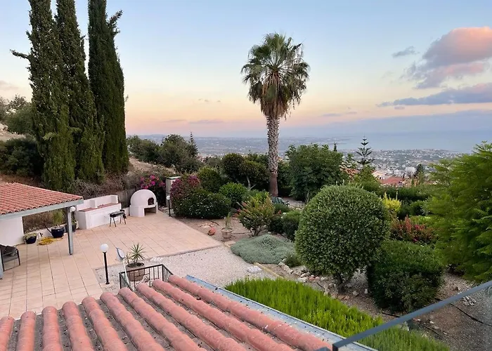 Villa Oceana - With Private Pool And Gardens *