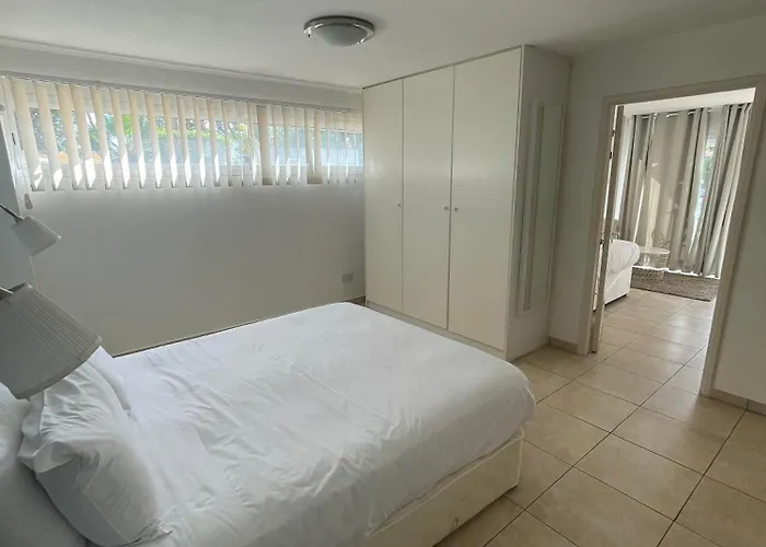 Oceana - With Private Pool And Gardens *